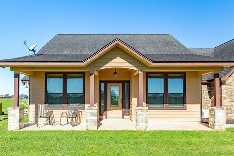 A home in Angleton