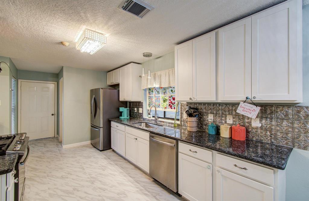 3809 September Drive, Baytown, Texas image 10