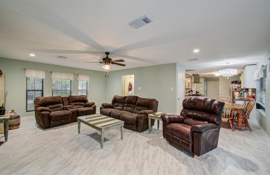 3809 September Drive, Baytown, Texas image 6
