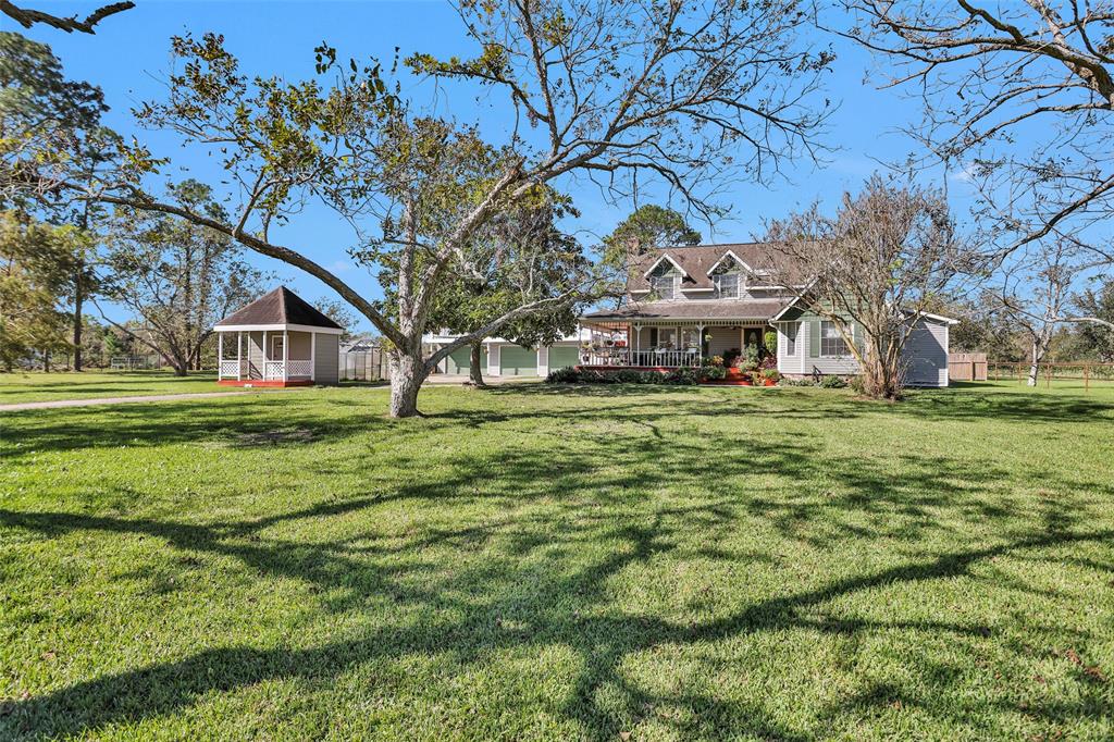 4910 Cark Street, Santa Fe, Texas image 2