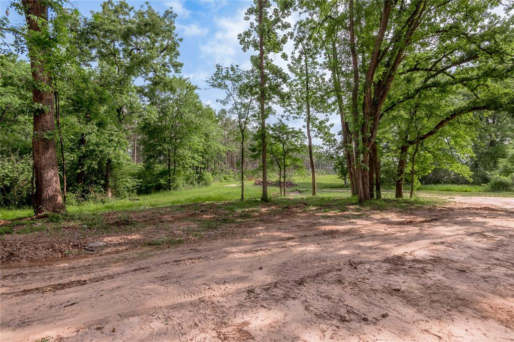 4785 Us-287, Crockett, Texas image 27