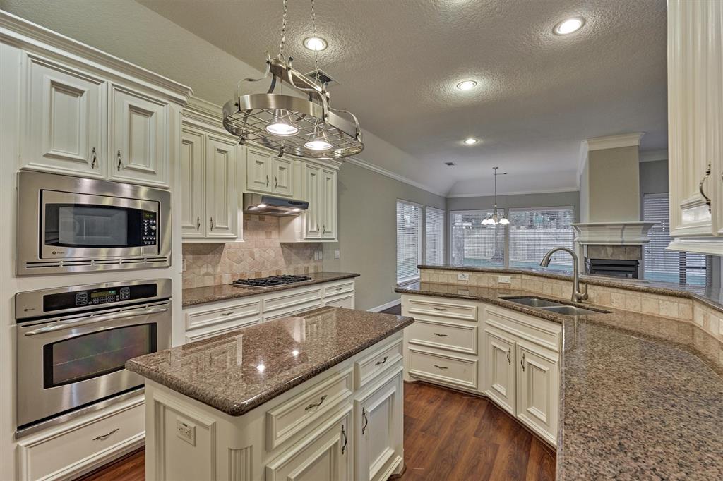 18 Monterrey Cove, Montgomery, Texas image 25
