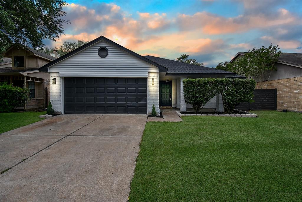 2012 Hickory Glen Drive, Missouri City, Texas image 1