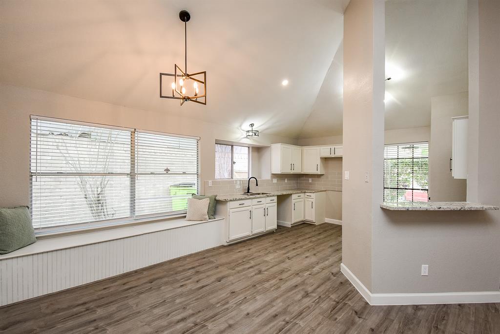 2012 Hickory Glen Drive, Missouri City, Texas image 11