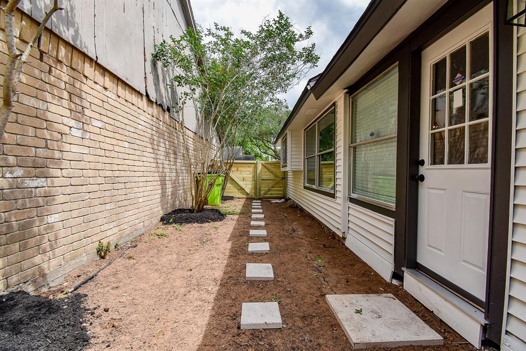 2012 Hickory Glen Drive, Missouri City, Texas image 30