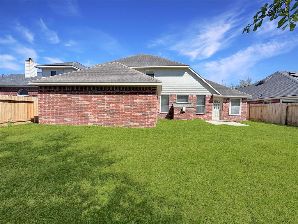 7510 Fall Creek Bend, Humble, Texas image 21