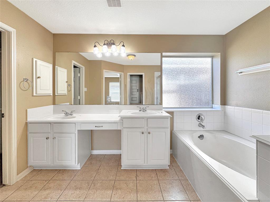 7510 Fall Creek Bend, Humble, Texas image 11