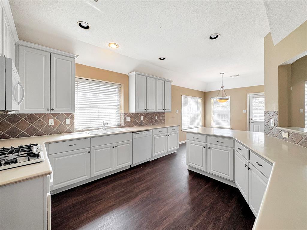 7510 Fall Creek Bend, Humble, Texas image 8