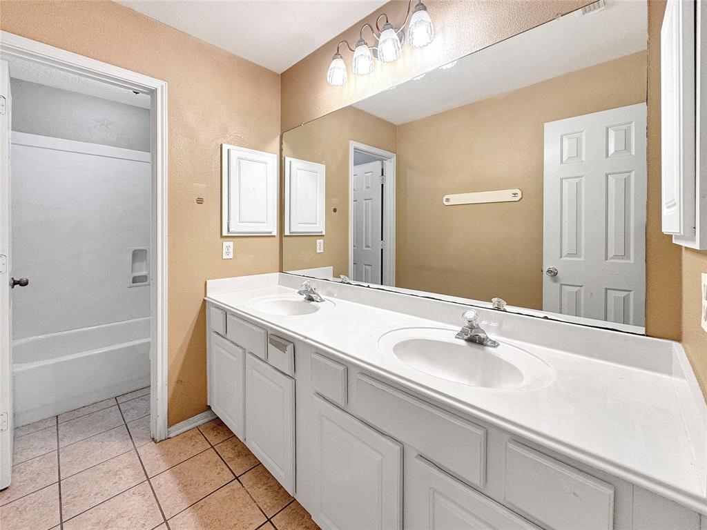 7510 Fall Creek Bend, Humble, Texas image 18