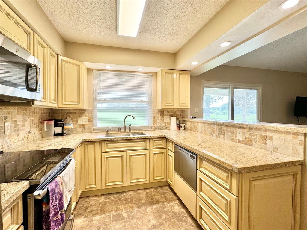 55 Westwood Village Drive #55, Trinity, Texas image 9