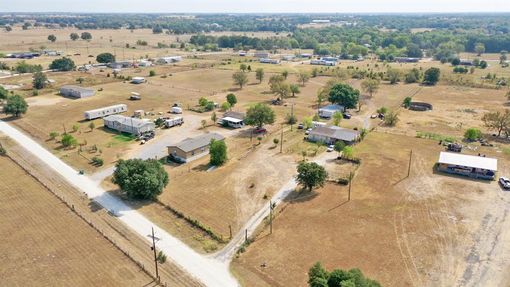 1727 Mustang Loop, Madisonville, Texas image 1