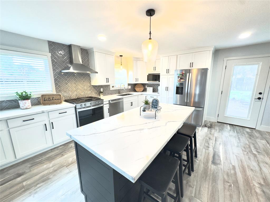 5301 Hemlock Drive