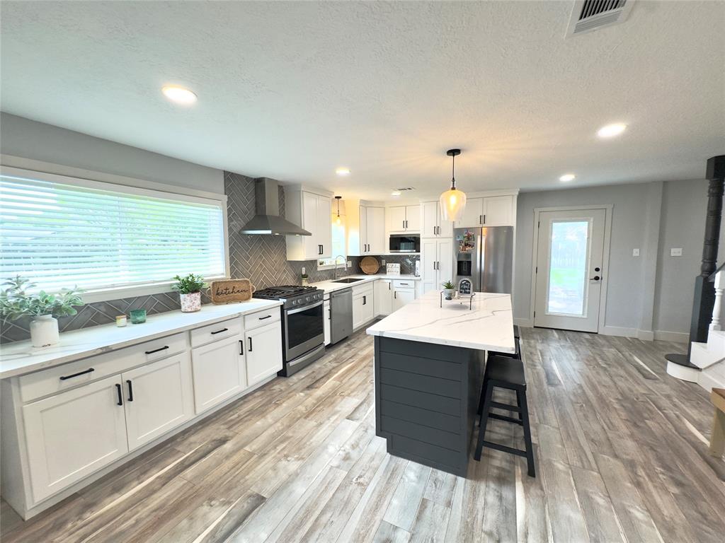 5301 Hemlock Drive
