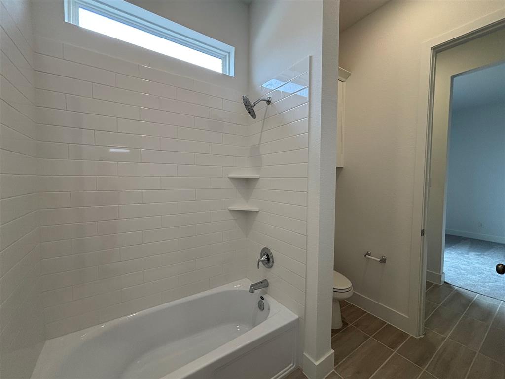 2427 Daisy Meadow Place, Fulshear, Texas image 20