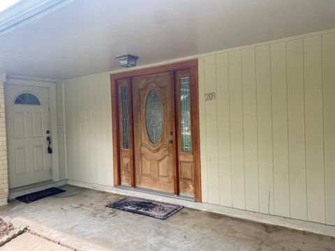 A home in Lake Jackson