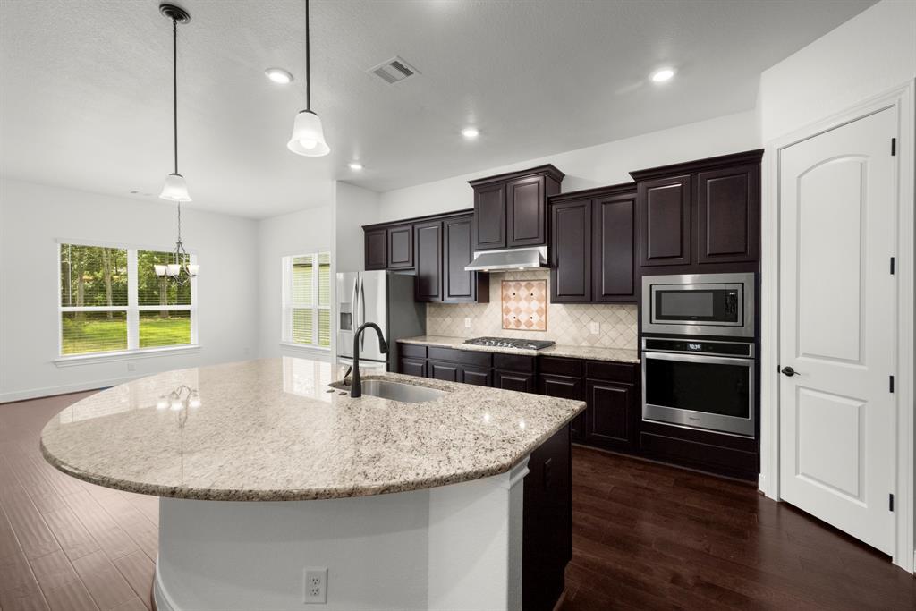 21238 Hidden Bend Loop, Magnolia, Texas image 12