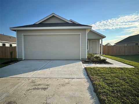 A home in Angleton