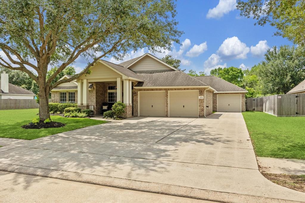 3014 Ivydale Road, Pearland, Texas image 1