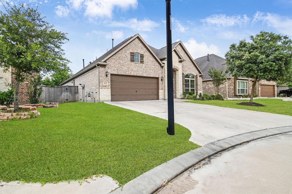 18610 Fairmont Springs Court, Cypress, Texas image 3