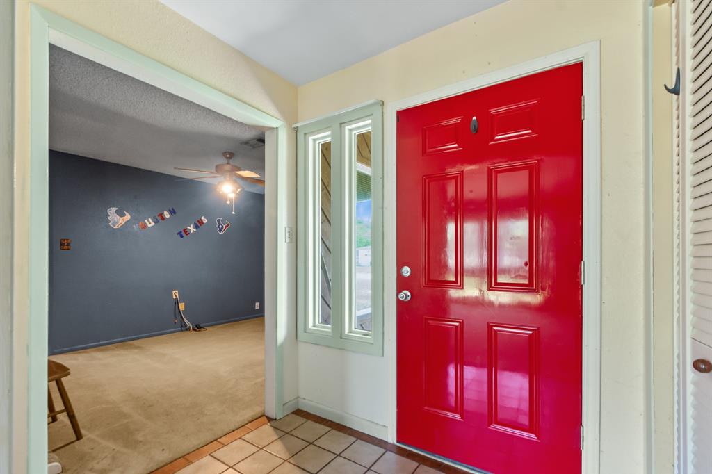 309 Nasturtium Street, Lake Jackson, Texas image 4