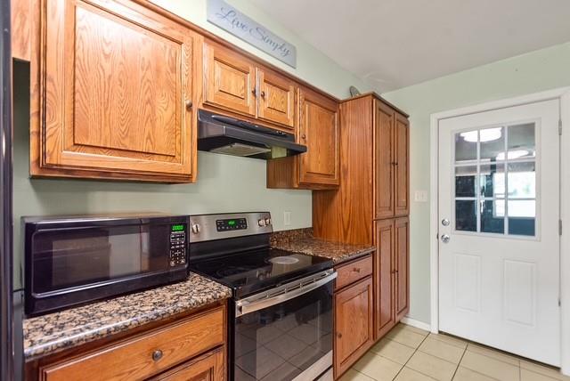 309 Nasturtium Street, Lake Jackson, Texas image 10