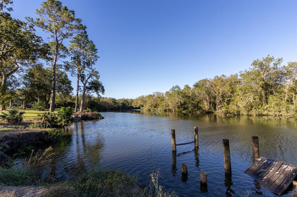 30 Ellis Road, League City, Texas image 4