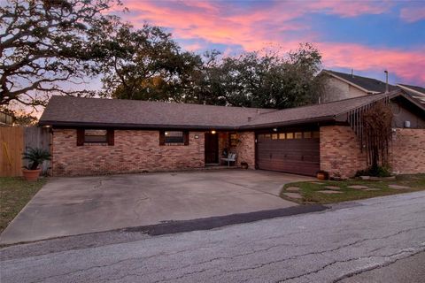 A home in Kemah