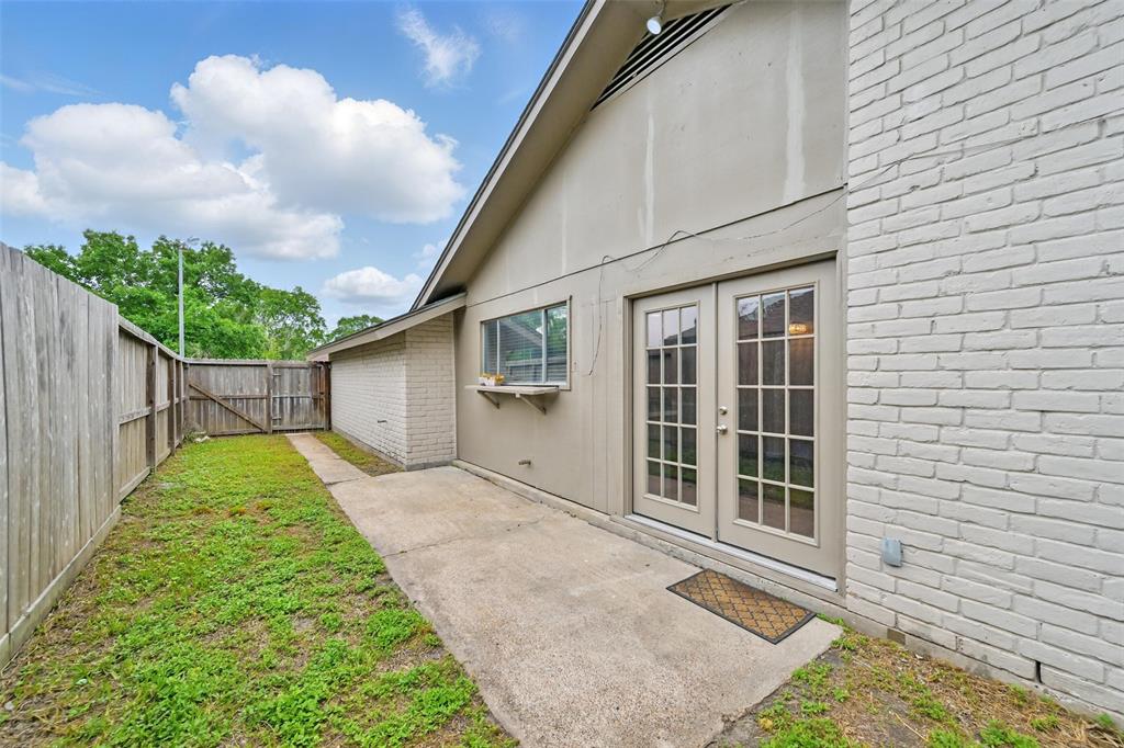4511 Ravine Drive, Friendswood, Texas image 28