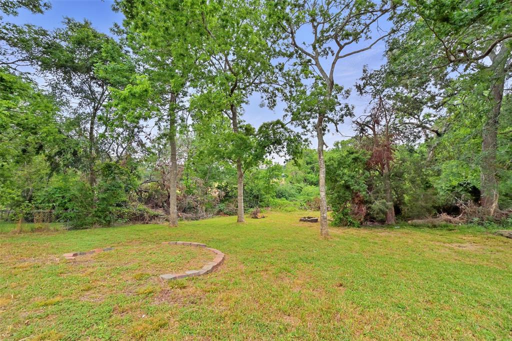 4511 Ravine Drive, Friendswood, Texas image 32