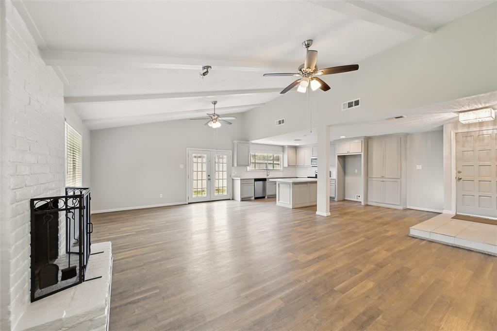 4511 Ravine Drive, Friendswood, Texas image 4