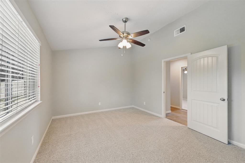 4511 Ravine Drive, Friendswood, Texas image 17