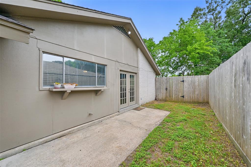 4511 Ravine Drive, Friendswood, Texas image 29