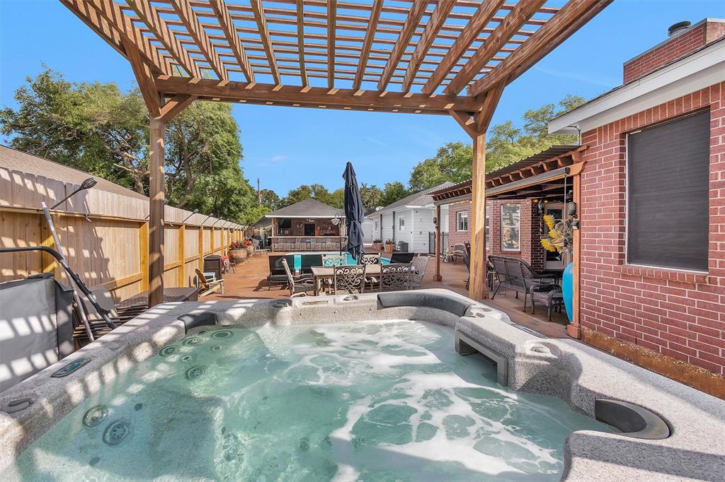 303 Beaumont Drive, Magnolia, Texas image 33