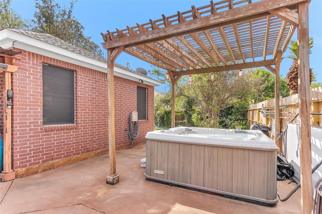 303 Beaumont Drive, Magnolia, Texas image 32