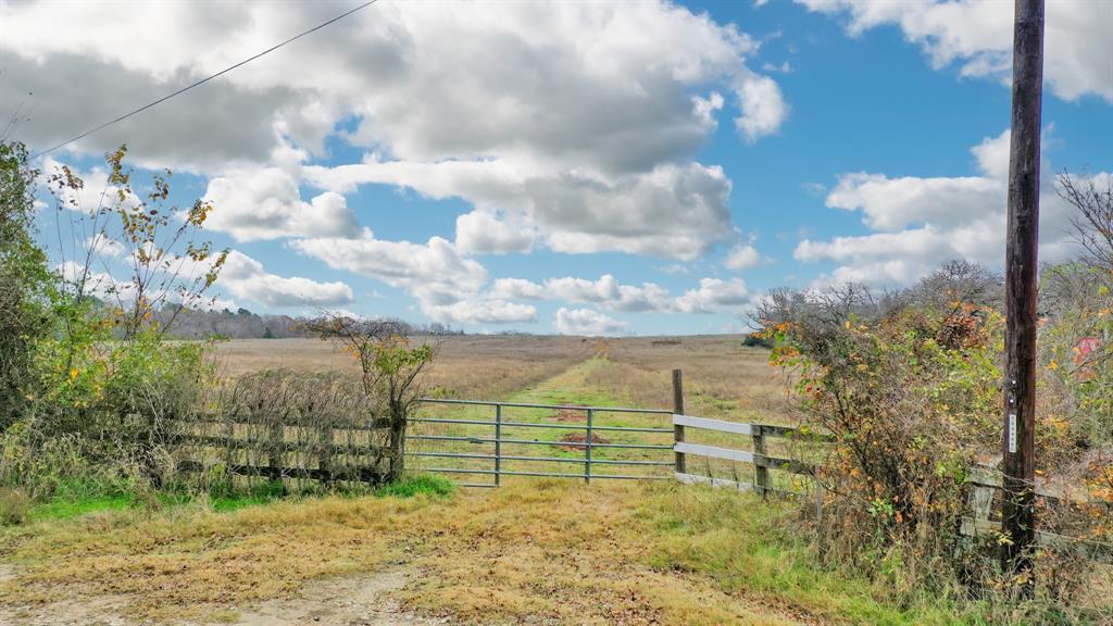 50AC County Road 108, Midway, Texas image 1