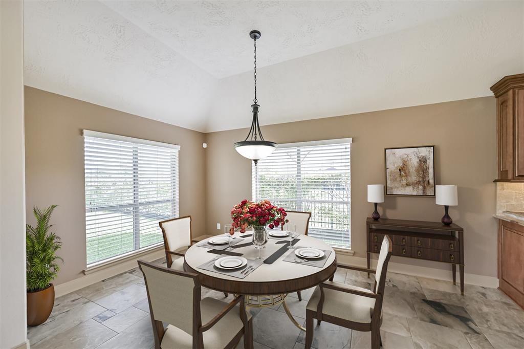 4102 Candlewood Lane, Manvel, Texas image 8