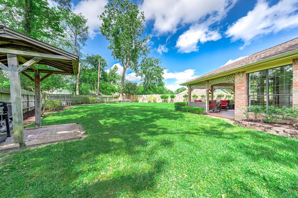 5114 Centennial Lane, Friendswood, Texas image 41