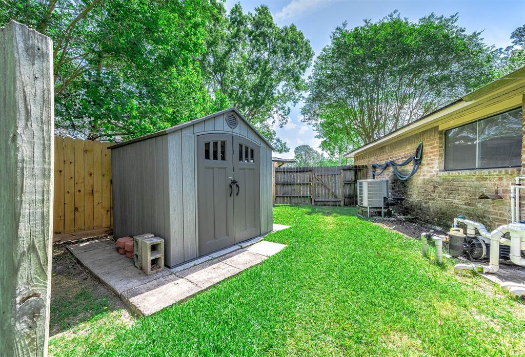 5114 Centennial Lane, Friendswood, Texas image 29
