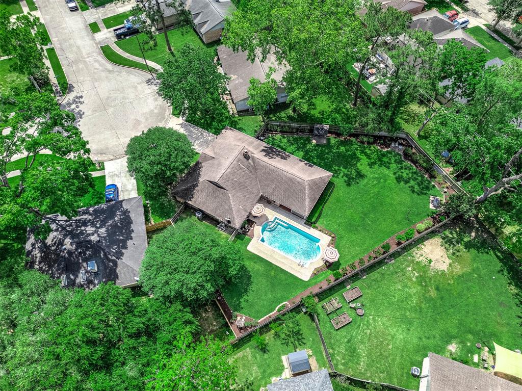 5114 Centennial Lane, Friendswood, Texas image 45