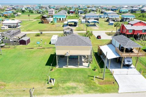 A home in Port Bolivar