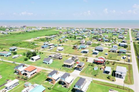 A home in Port Bolivar