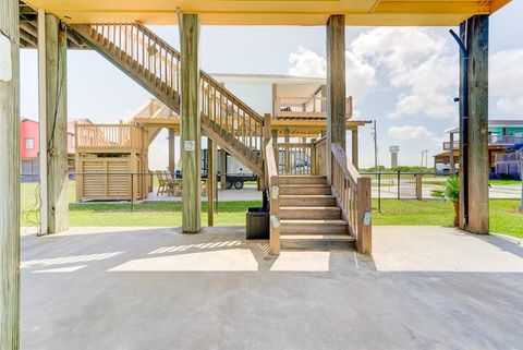 A home in Port Bolivar