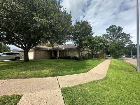 Photo of 22151 Pearl Lake Drive, Katy, TX 77449 (MLS # 24803125) Photo of 22151 Pearl Lake Drive, Katy, TX 77449 (MLS # 24803125)