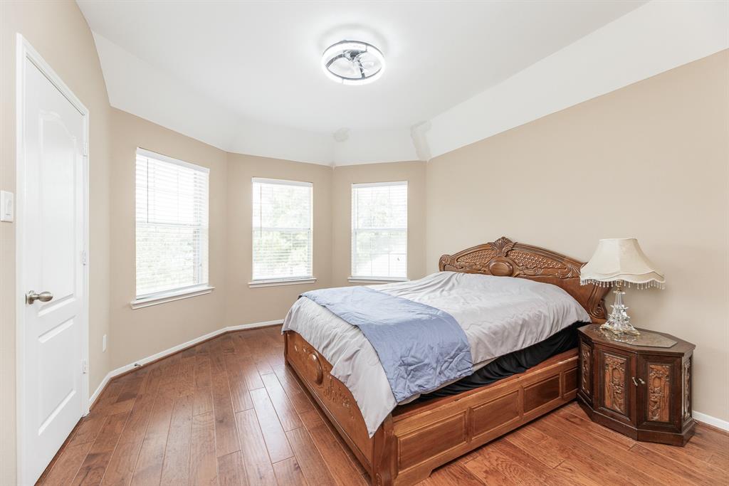 13422 Great Creek Drive, Pearland, Texas image 35