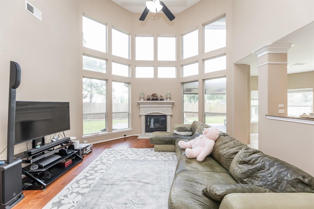 13422 Great Creek Drive, Pearland, Texas image 17