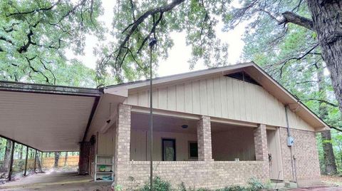 A home in Crockett