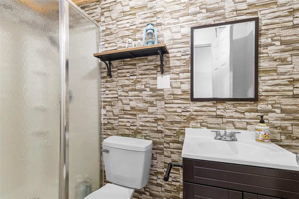25211 Barmby Drive, Tomball, Texas image 13