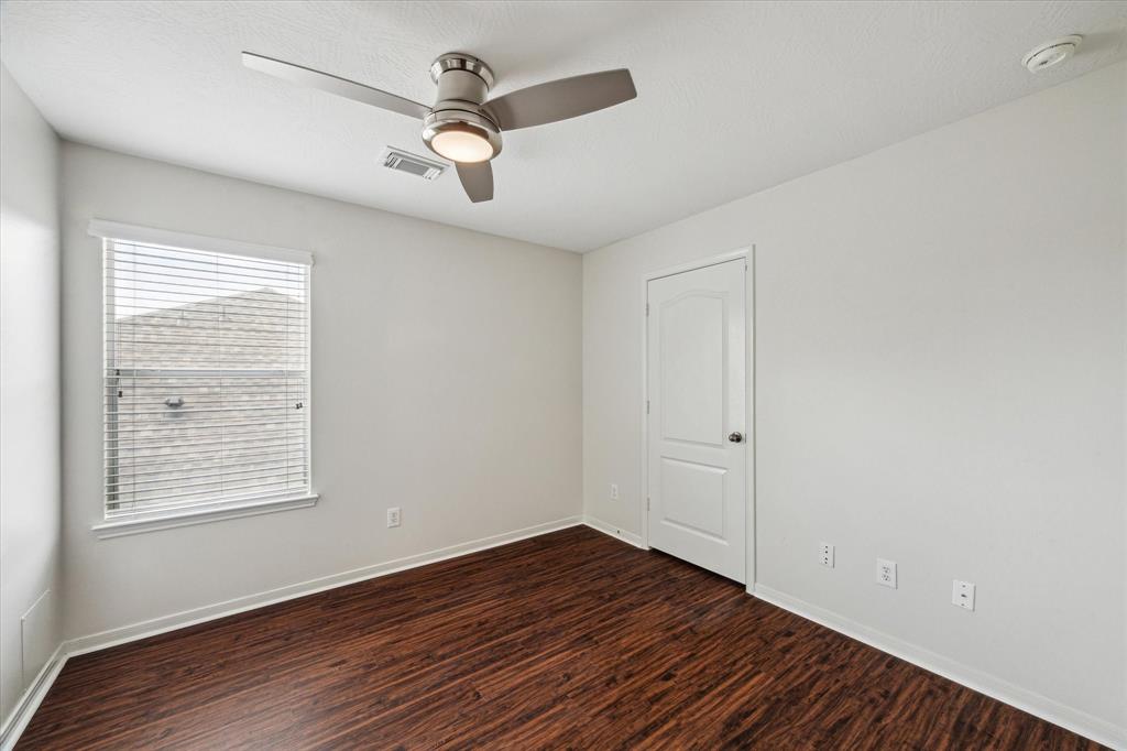 2602 Courtyard Lane, Pearland, Texas image 26