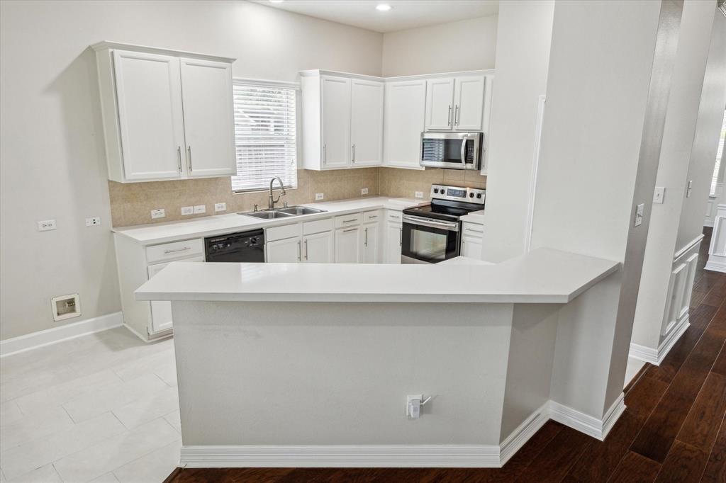 2602 Courtyard Lane, Pearland, Texas image 14