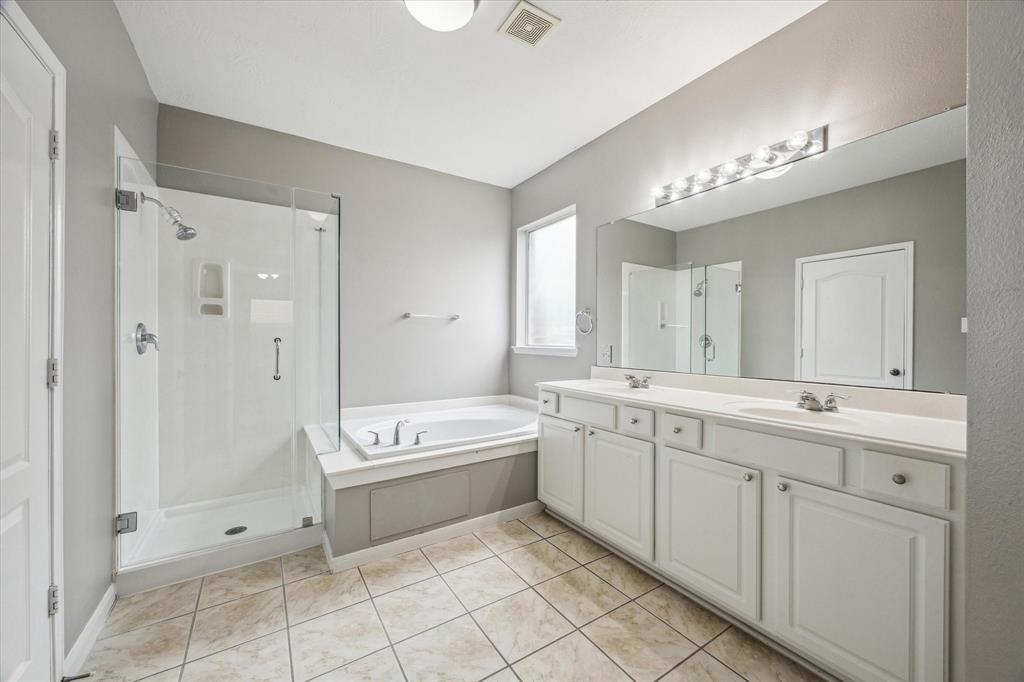 2602 Courtyard Lane, Pearland, Texas image 20